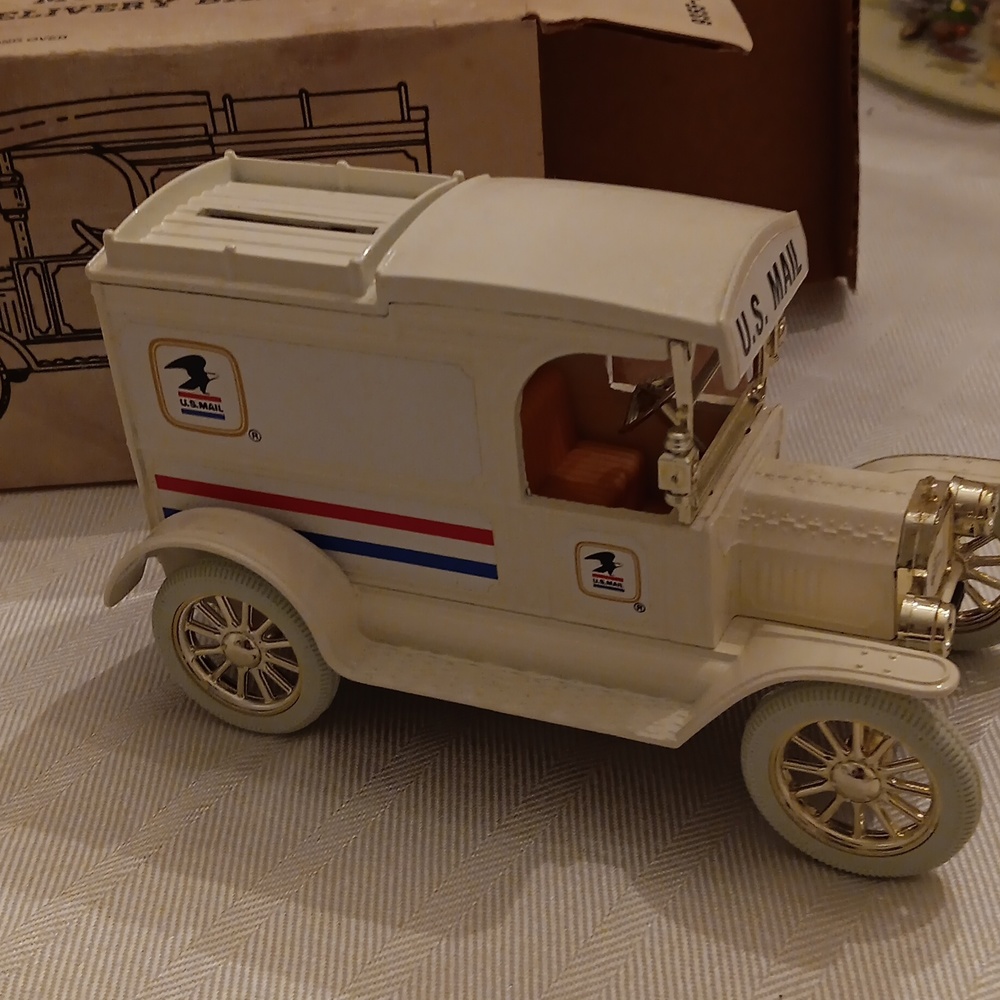 US model T 1913 locking coin bank